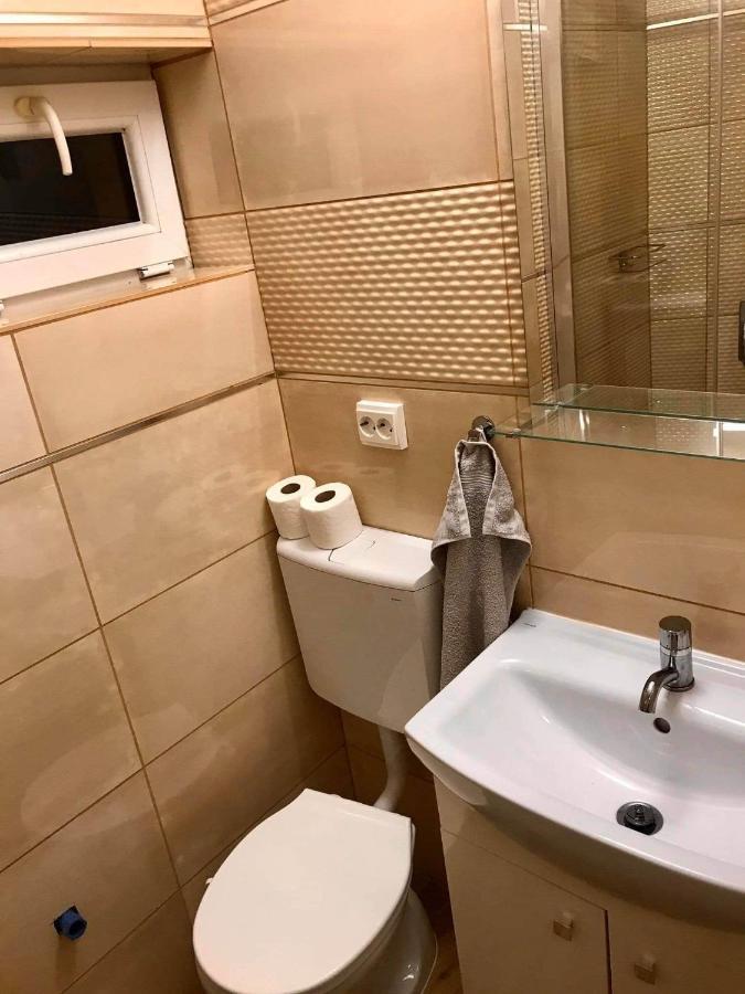 Komfort Apartman Vác Exteriér fotografie
